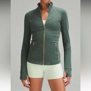 Lululemon Define Jacket in Dark Forest/Gold Size 14